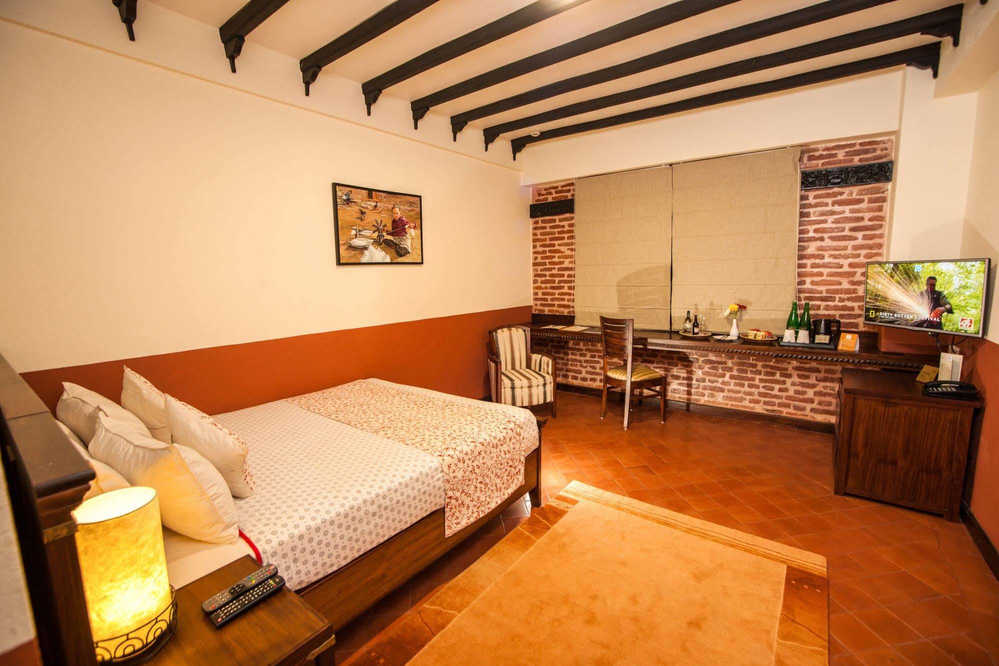 Traditional Comfort Boutique Hotel Katmandou Extérieur photo